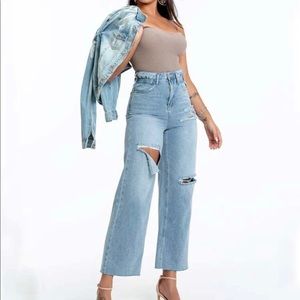 High waisted ripped jeans